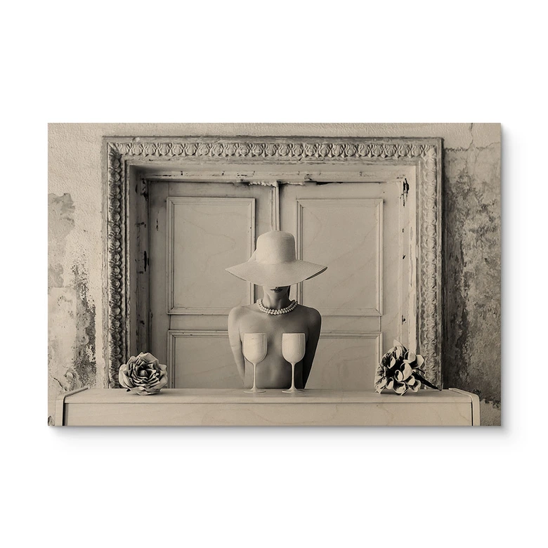 Plakat drewniany kobieta z kieliszkami szampana - Bolgov 