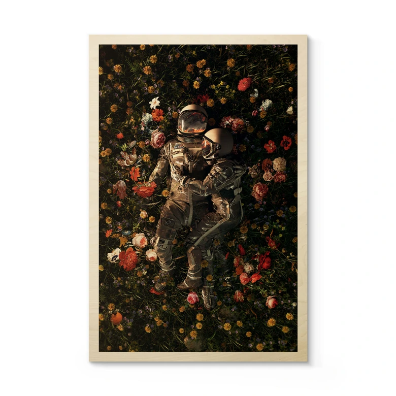 Holzbild Astronauten auf einer Blumenwiese - Nicebleed 
