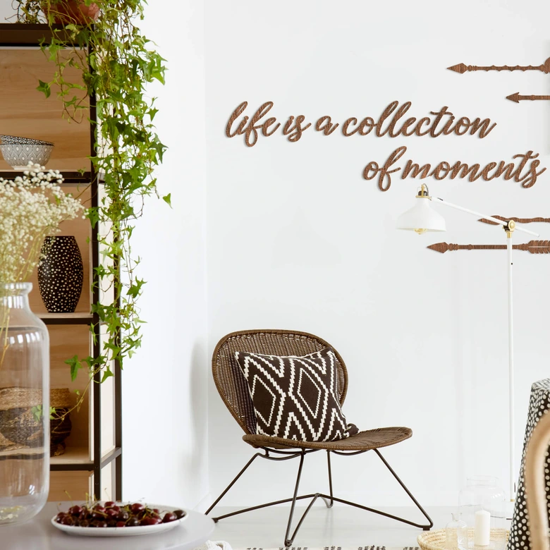 Bokstäver av trä mahogny livet är en samling ögonblick 