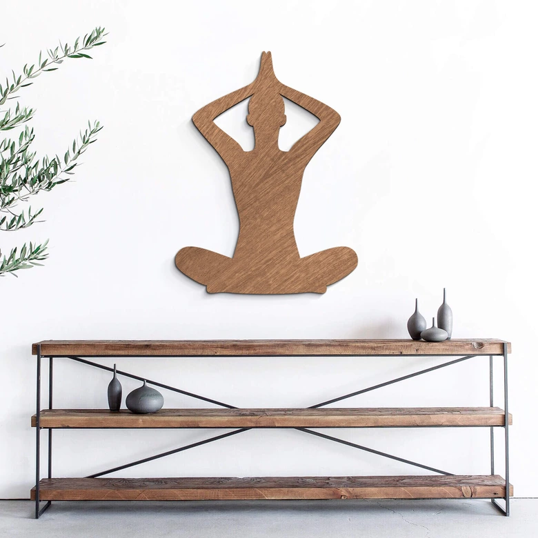 Holzdeko Mahagoni - Yoga Pose sitzend 02 