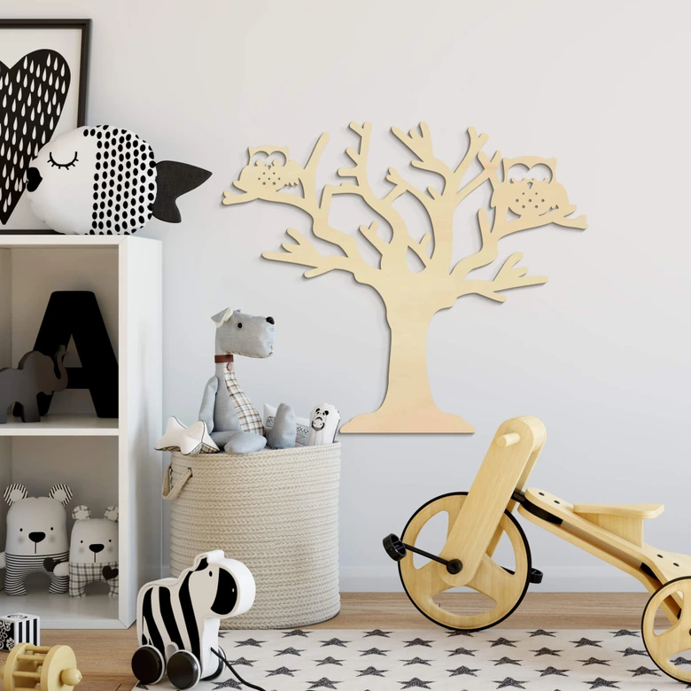 Konst i poppelträ - träd med ugglor 