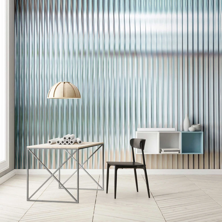 Fototapeta z paskami i błyszczącym efektem w chłodnym niebieskim i beżowym kolorze - tapeta z włókniny 