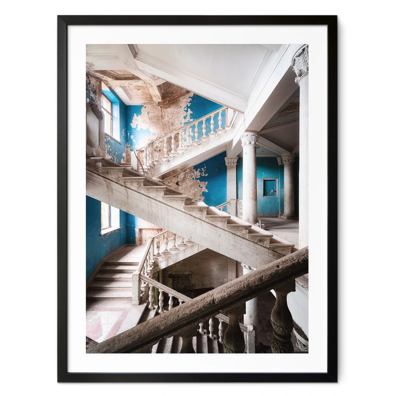 Poster Imponerande trappa med gammal charm - Robroek 