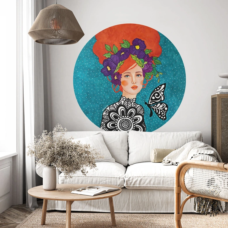 Wandtattoo Schmetterlingsfrau mit Blütenkranz - Hülya - Rund 