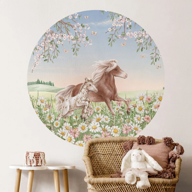 Wallsticker för barnrum Hästar i blomsterängen - Kikki Belle - Rund 