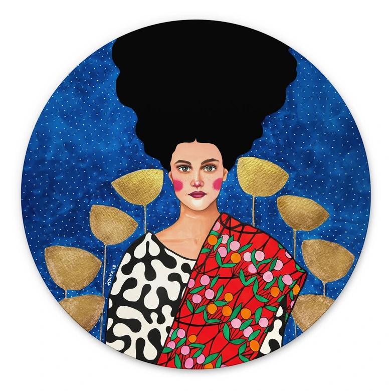 Wandbild Frau im Feld mit goldenen Blättern - Alu-Dibond - Hülya - Rund 