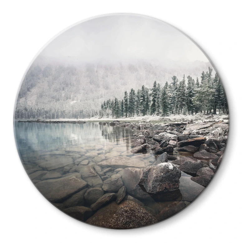 Tableau en verre Forêt d'hiver au bord du lac - Rostovskiy - Rond 