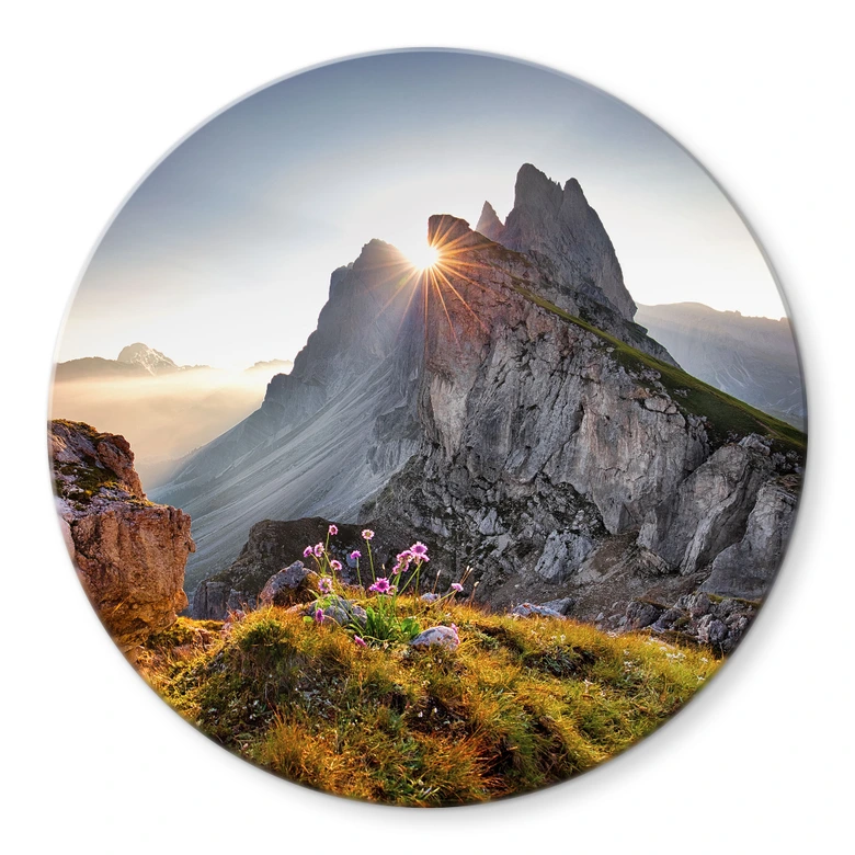 Glasbild Sonnenaufgang über den Bergen in Südtirol - Rund 