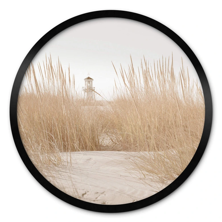 Poster rond Phare dans l'herbe des dunes 