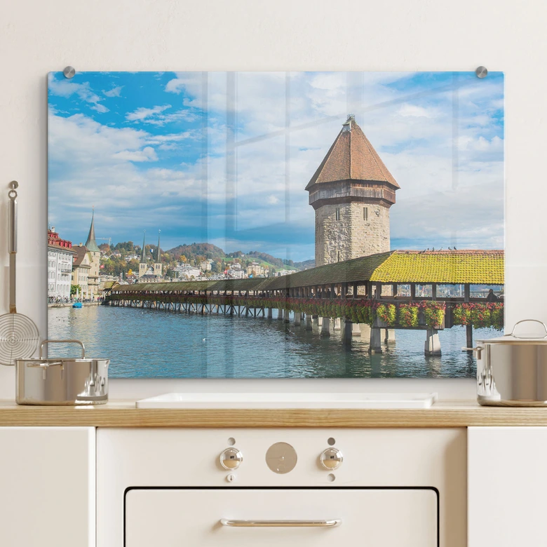 Spritzschutz Holzbrücke in Luzern 