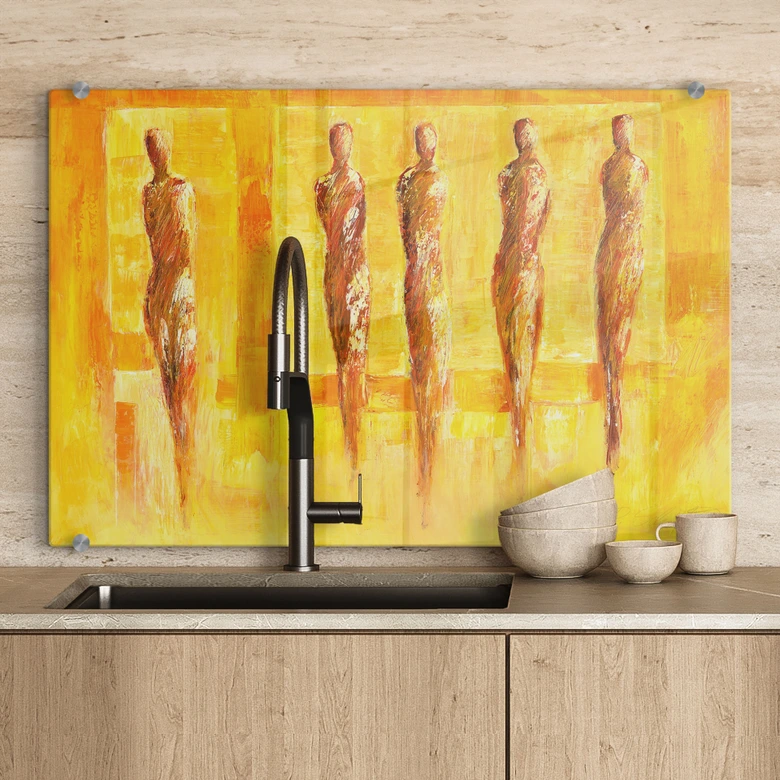 Küchenrückwand Schüßler - Fünf Figuren in Gelb 