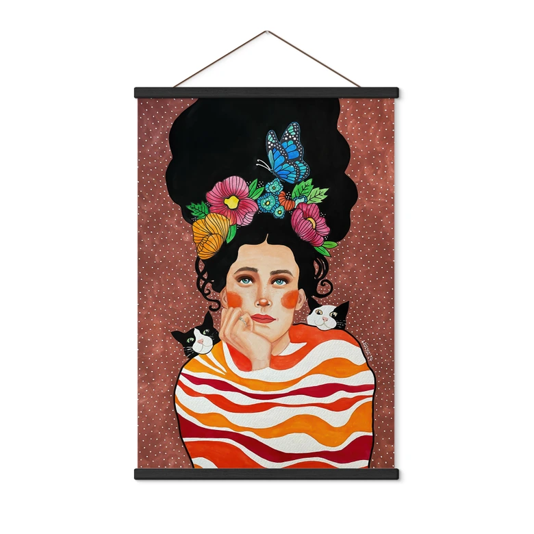 Stoffbild Frau mit Blumenkrone und Katzen - Hülya 