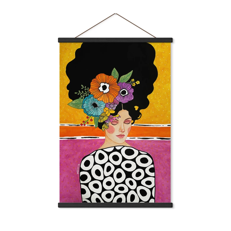 Affiche textile Femme à la couronne de fleurs multicolores - Hülya 