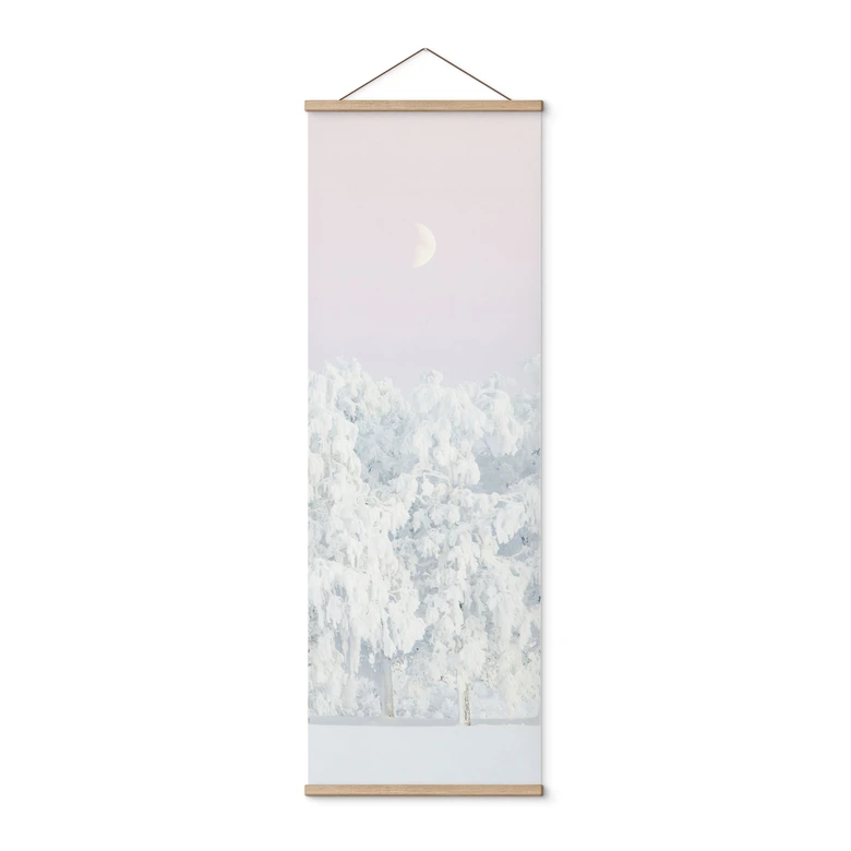 Stoffbild Winter - Verschneiter Winterwald mit Mond - EMELIEmaria - Panorama 