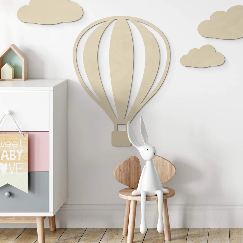 Decoración en madera de álamo - globo aerostático con líneas verticales 