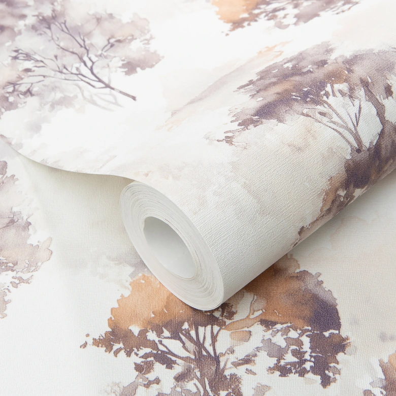 Non-woven akvarell skogstapet i beige brungrå med träd i höstlook 