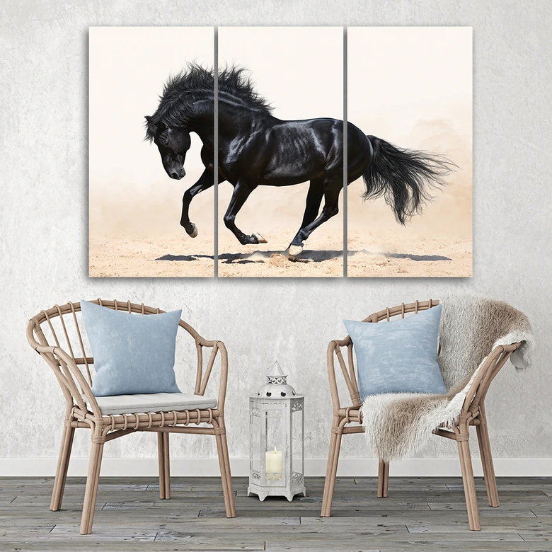 Leinwandbild 3-teilig, Galopp des schwarzen Pferdes 
