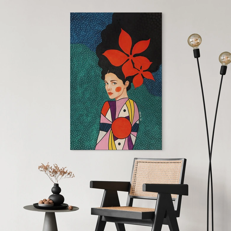 Wandbild Frau mit roten Blüten und Musterkleid - Hülya - Alu-Dibond 