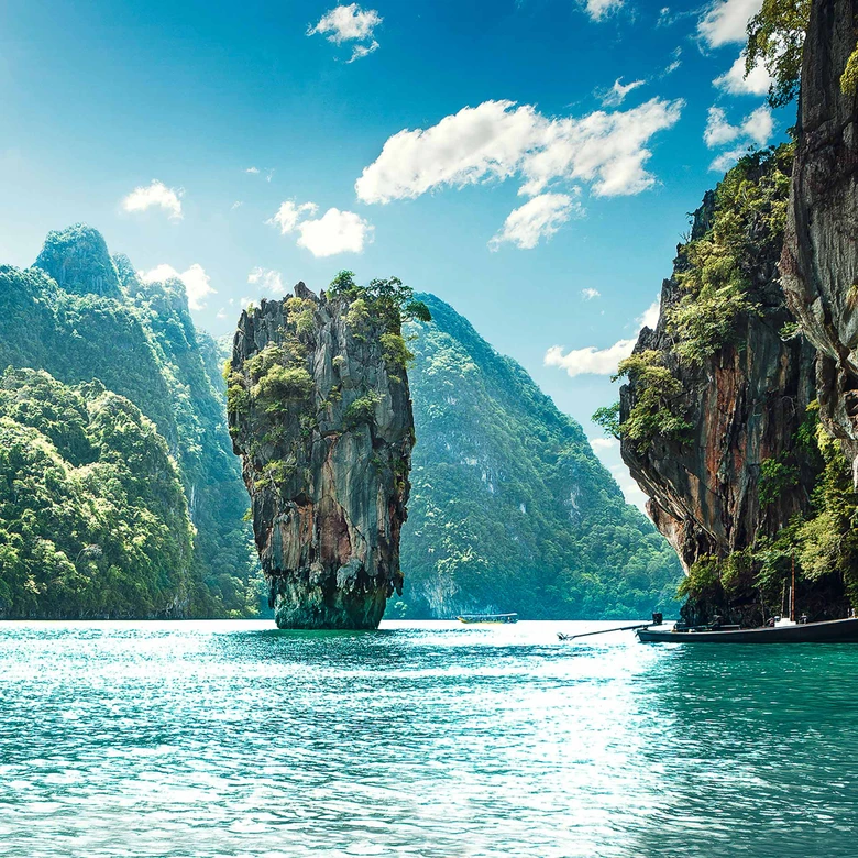 Fototapete Berge ThailandIsland in türkis grün - Vliestapete Designwalls 2 - 2,55 x 3,5 m 
