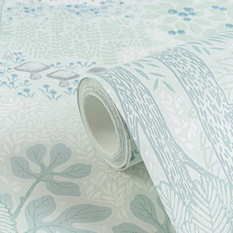 Skogstapet med djur gröngrå - barntapet med björn & hjort  