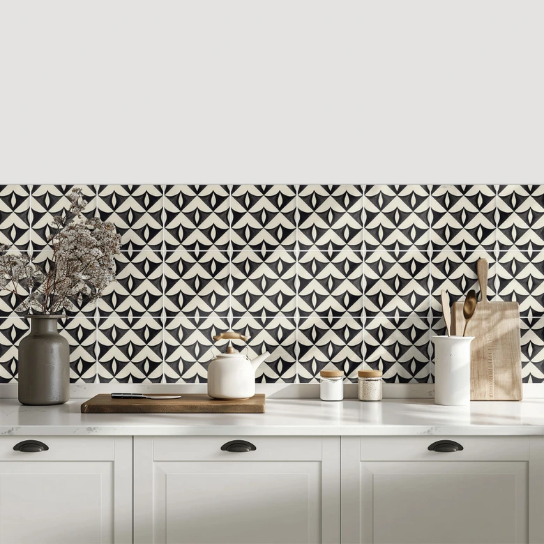 Fliesenaufkleber Geometrische Ornamente in schwarz-beige - Treechild - 12er Set 