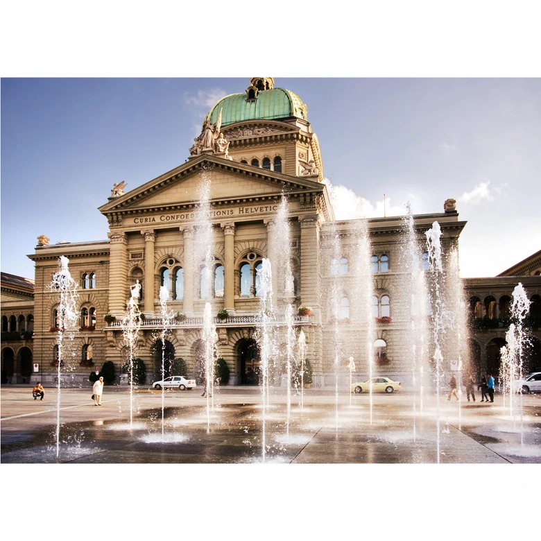 Fototapete Wasserspiel vor Schweizer Parlamentsgebäude 