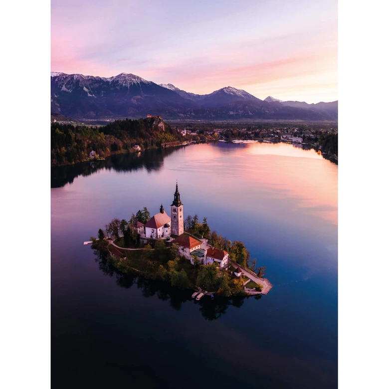 Fototapete Colombo - Bleder See in Slowenien - 192x260 cm 