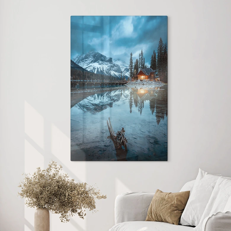 Tableau sur verre Montagne idyllique au bord d'un lac le soir - Bing Li 