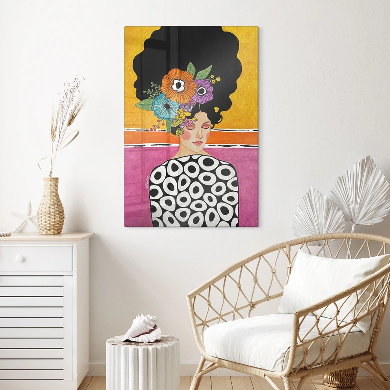 Glasbild Frau mit bunter Blumenkrone - Hülya 