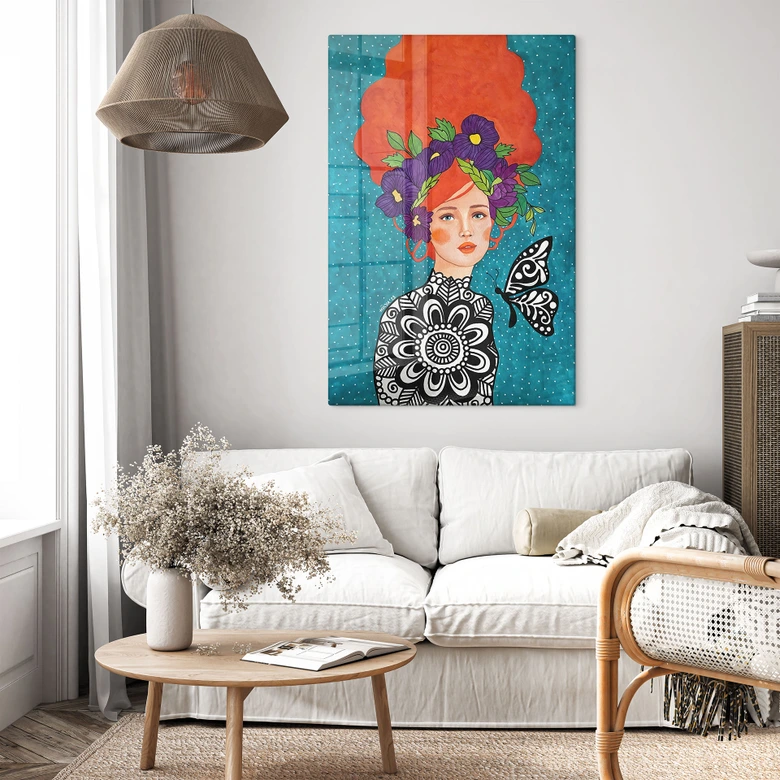 Glasbild Schmetterlingsfrau mit Blütenkranz - Hülya 