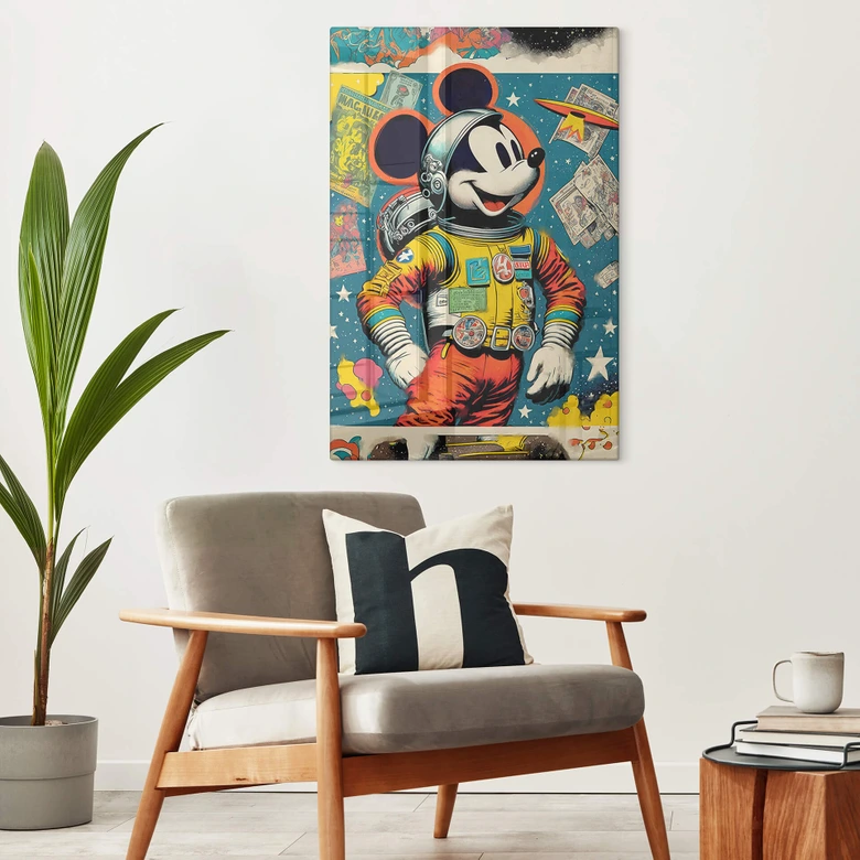 Glasbild Treechild - Mickey als Astronaut im Retro Stil 