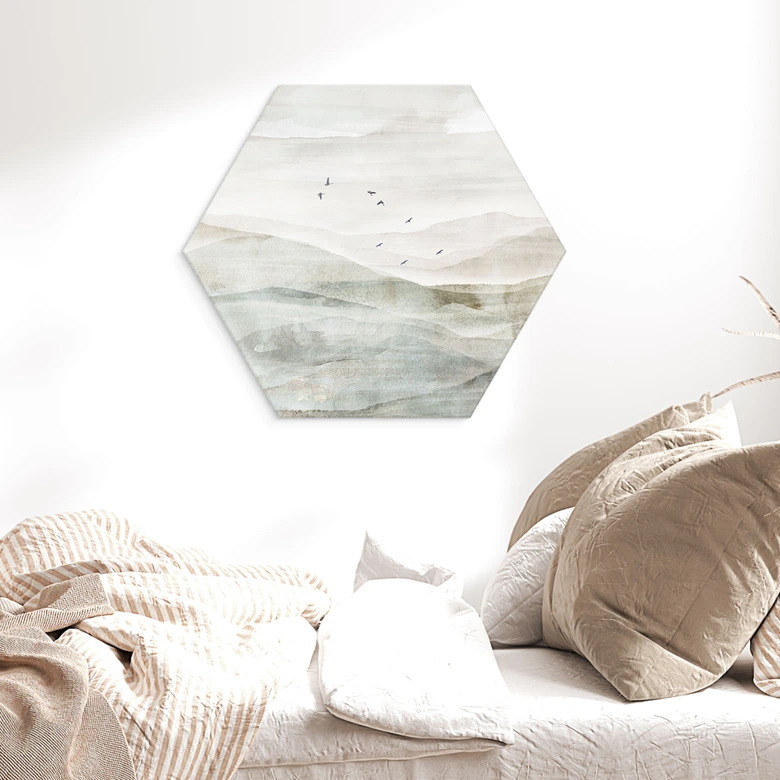 Hexagon Wandbild Neblige Berglandschaft Aquarell - Ms Tiff - Alu-Dibond 