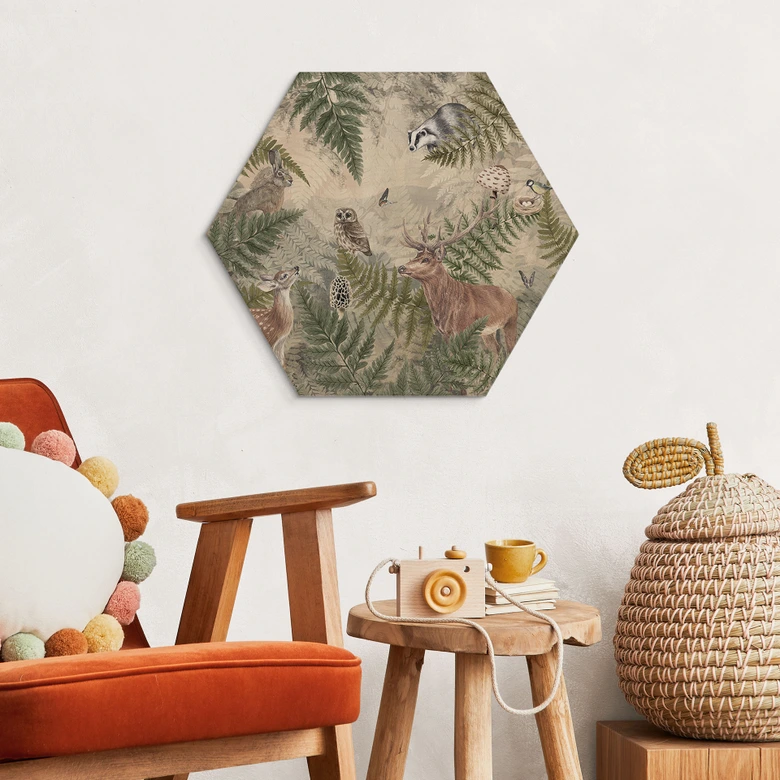 Hexagon Wandbild Waldtiere zwischen Farn und Blättern - Ms Tiff - Alu-Dibond 
