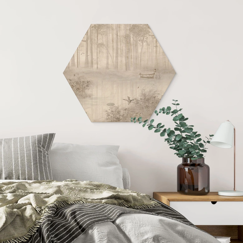 Hexagon Holzbild Wald am See im Nebel in Beige - Ms Tiff 
