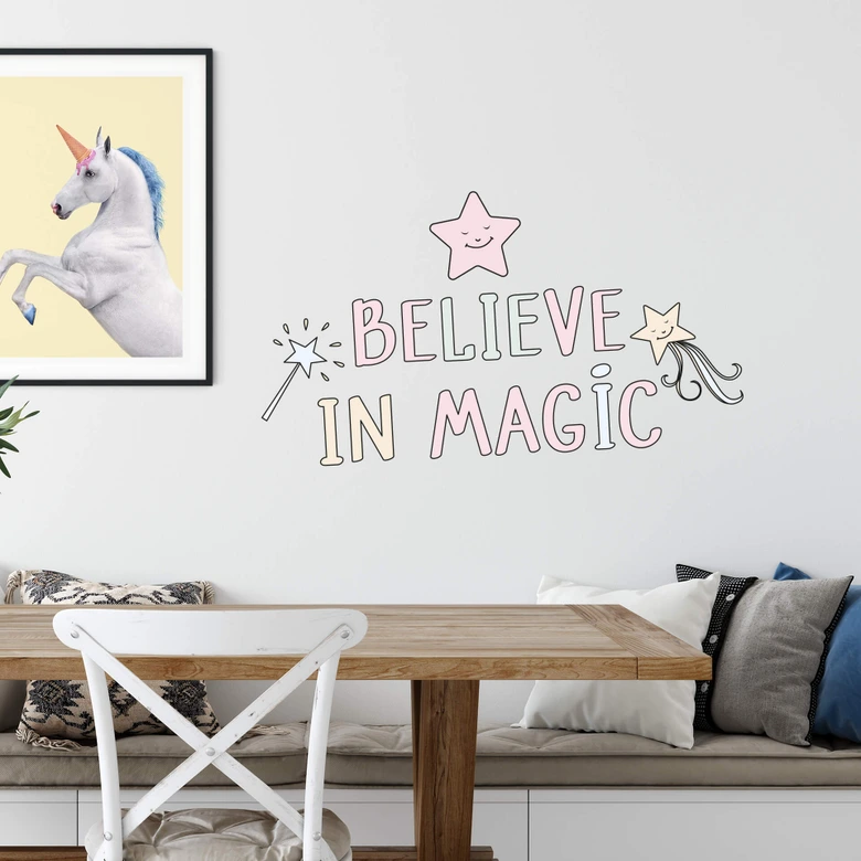Wandtattoo Kvilis - Schriftzug Believe in Magic 