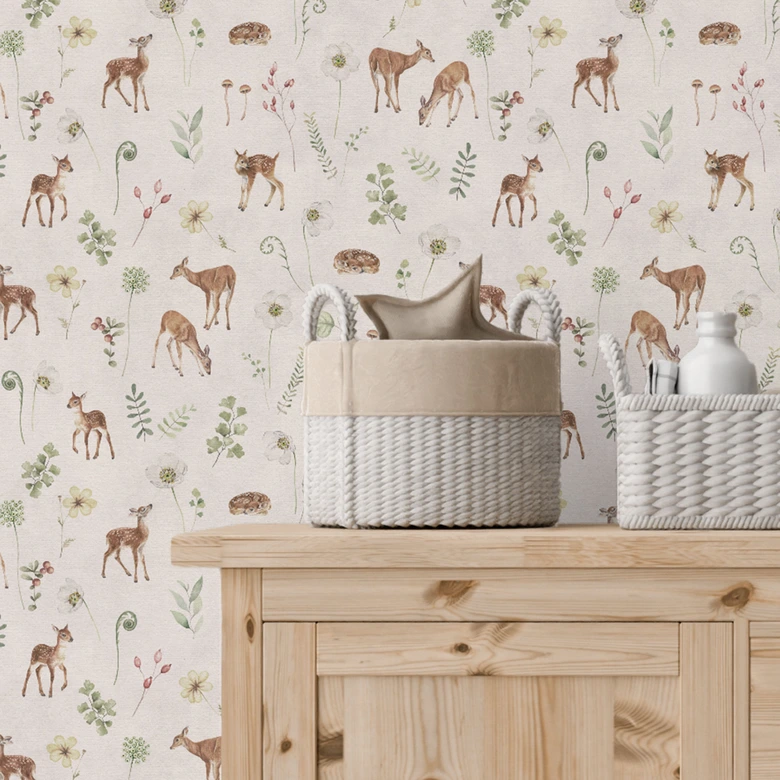 Mustertapete Kleine Rehe zwischen Blumen - Kikki Belle 