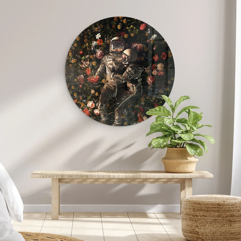 Glasbild Astronauten auf einer Blumenwiese - Nicebleed - Rund 