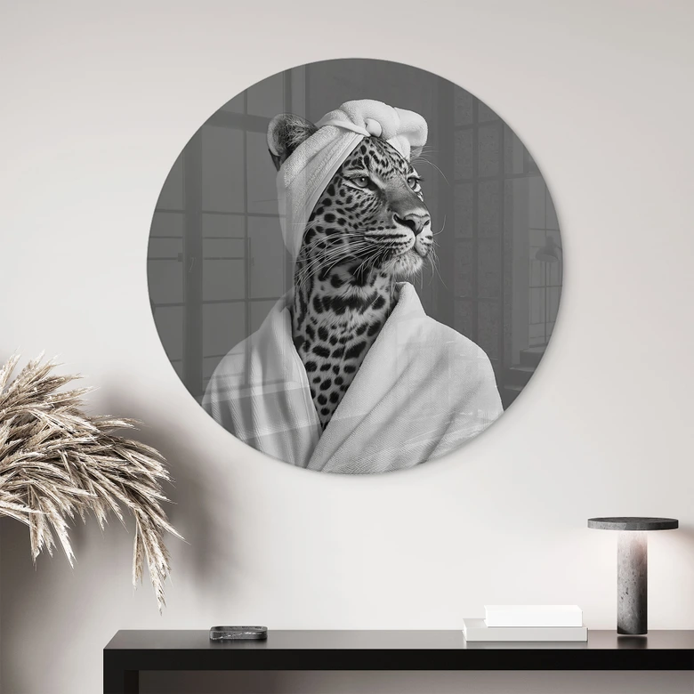 Glasbild Royale Spa-Auszeit mit Leopard - Rahner - Rund 