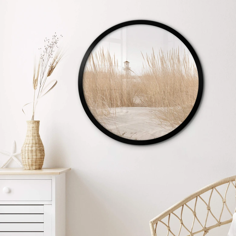 Poster rond Phare dans l'herbe des dunes 