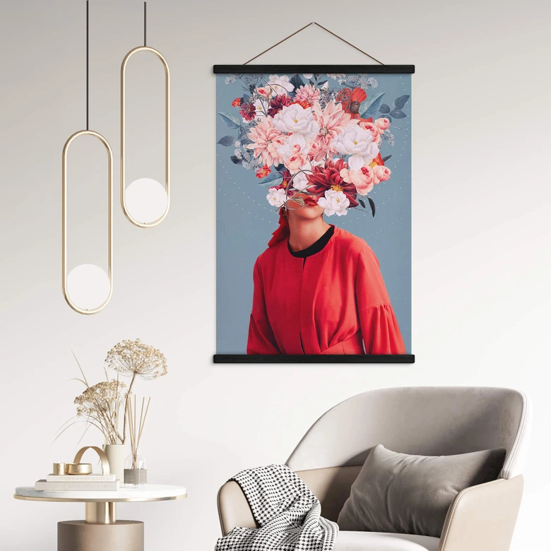 Stoffbild Elegante Frau mit prachtvollen Blumen - Moth 