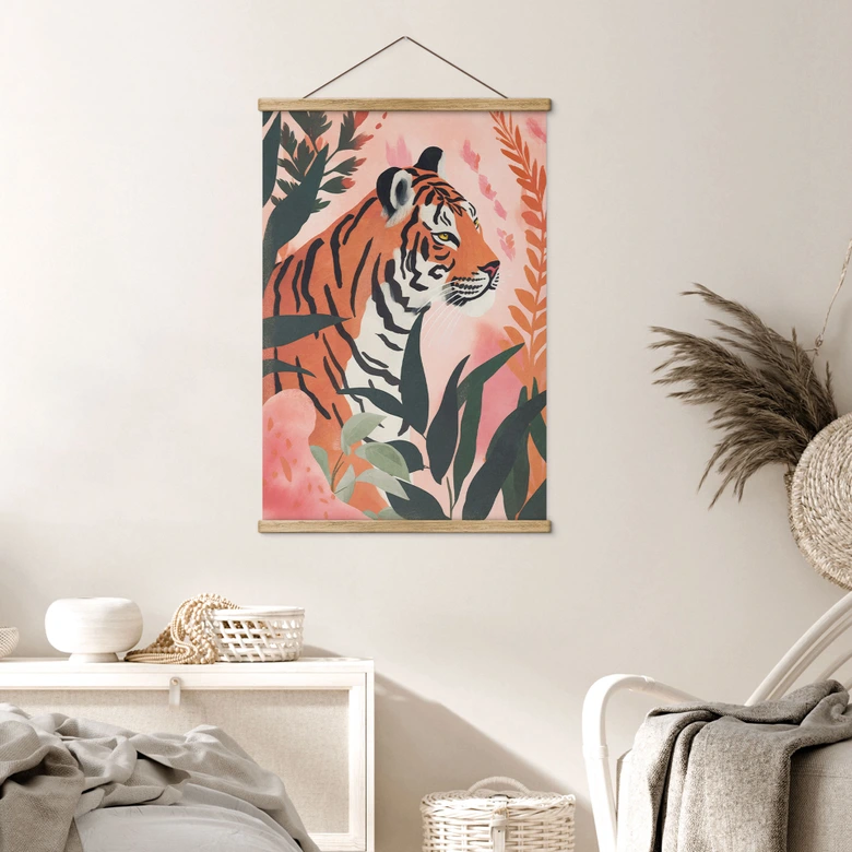 Affiche textile Tigre dans une jungle rose - Treechild 