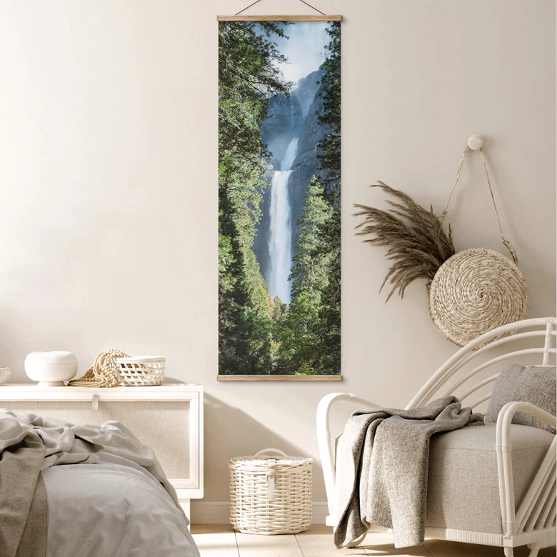 Affiche textile Colombo - Waterfall in the Forest 
