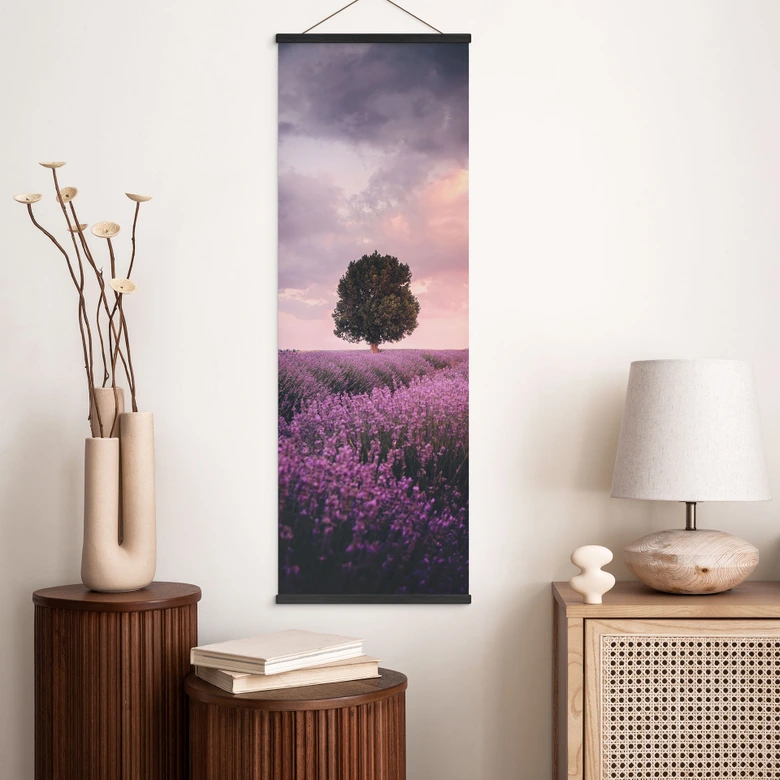Stoffbild Lila Lavendelfelder bei Sonnenuntergang - Cevik - Panorama 