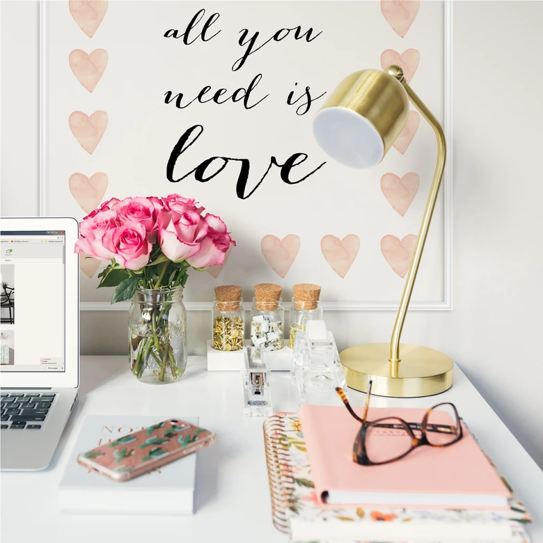 Wallprint Confetti & Cream - All you need is love 