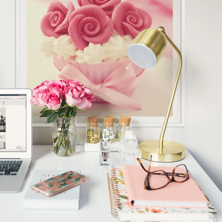 Wallprint - Roses on Cupcake - quadratisch 