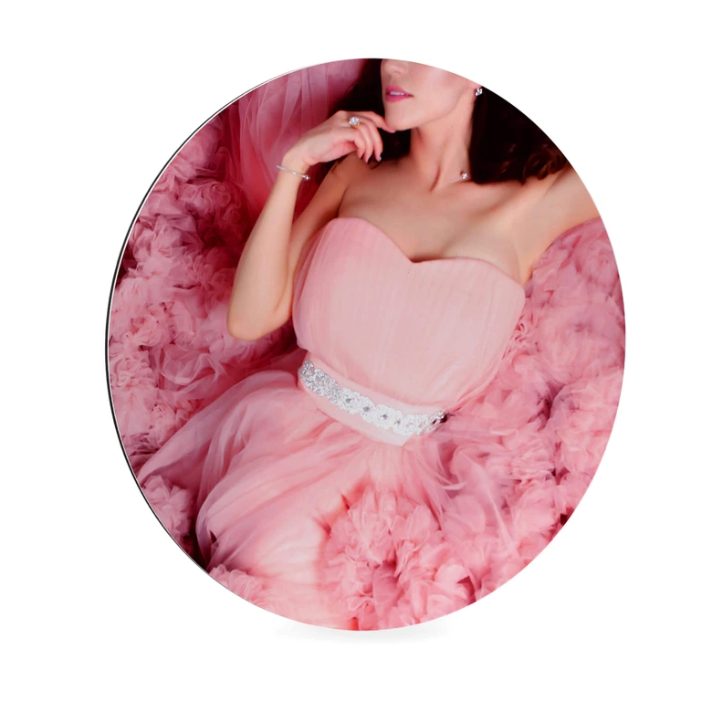 Alu-Dibond - Das rosa Kleid - Rund 