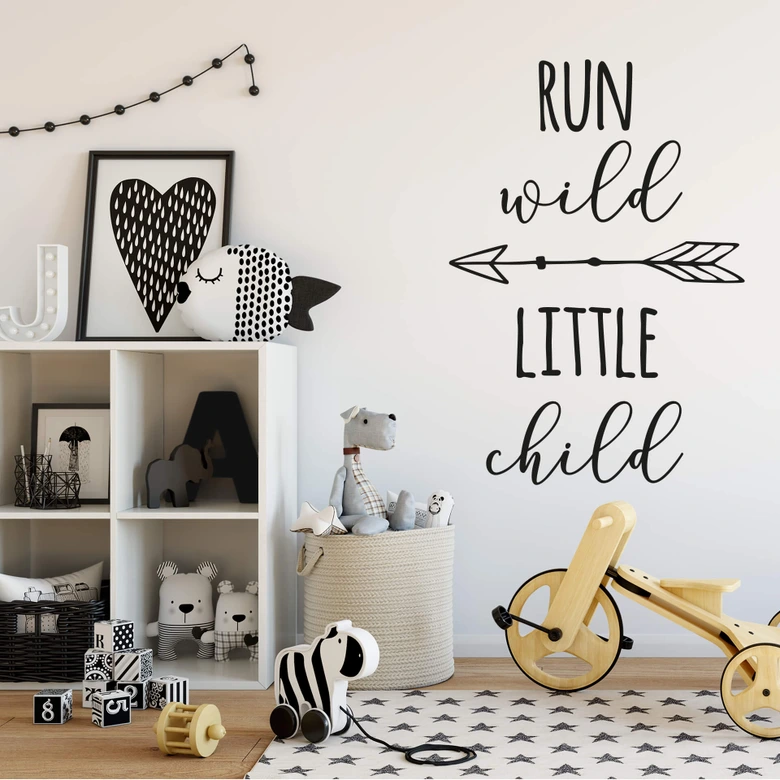 Wandtattoo Run wild little child 