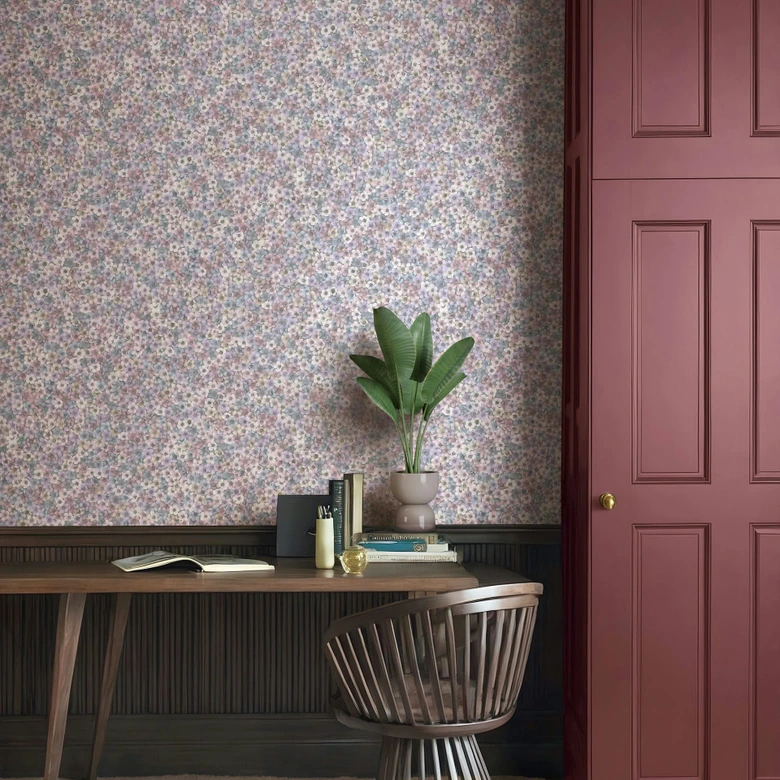 Papel pintado no tejido flores, hojas naturaleza floral, clásico mate en rojo 