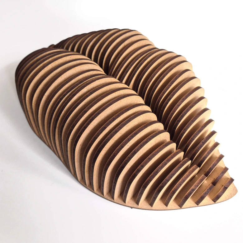 3D wanddecoratie kussende mond - 40x23 cm 