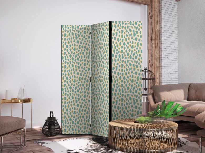 Paravent, Raumteiler freistehend, Trennwand - Giraffe Pattern in Turquoise Spots on a Light Background 